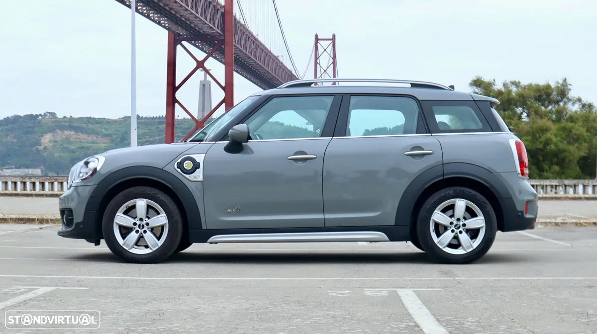 MINI Countryman Cooper SE ALL4 Auto - 6