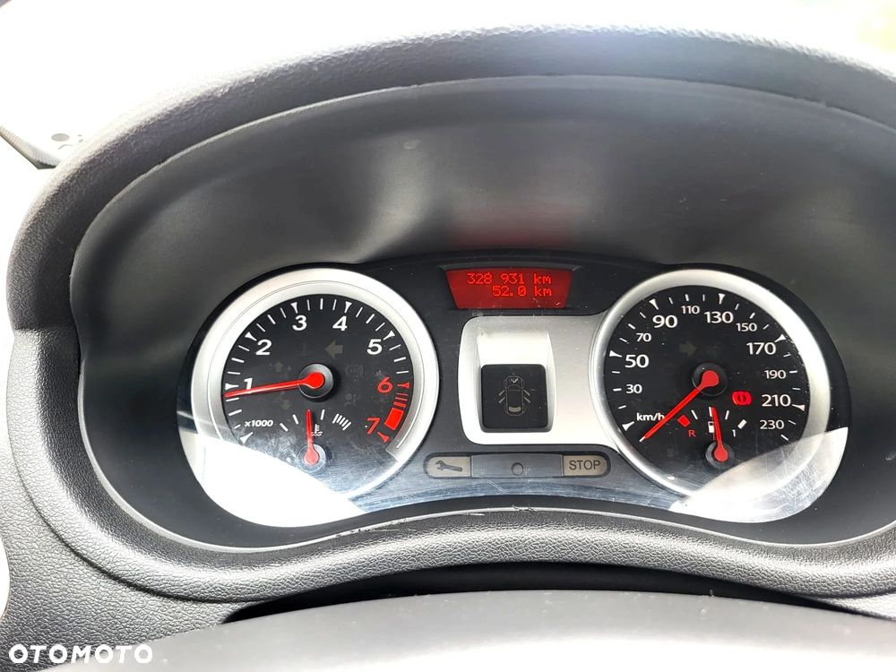 Renault Clio 1.2 16V Alize - 13