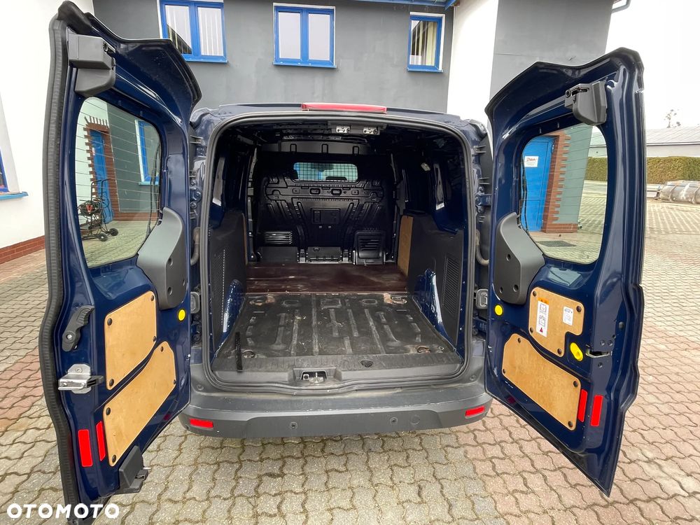 Ford Transit Connect - 18