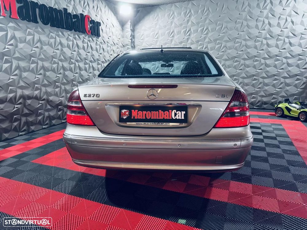 Mercedes-Benz E 270 - 12