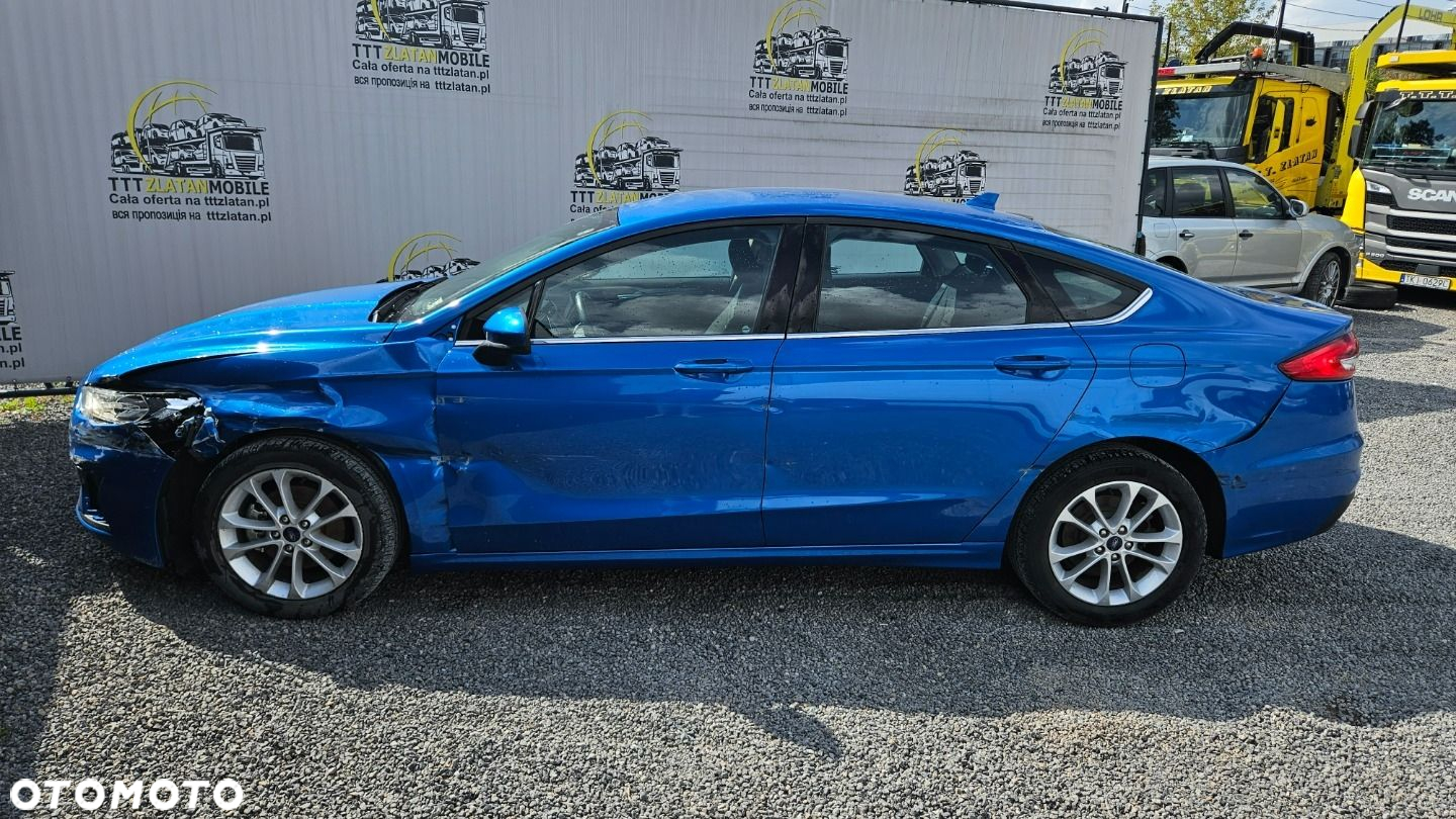 Ford Fusion - 19
