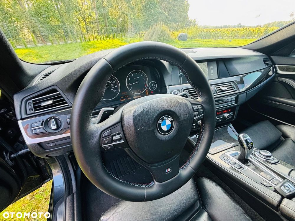 BMW Seria 5 535i Sport-Aut Luxury Line - 13