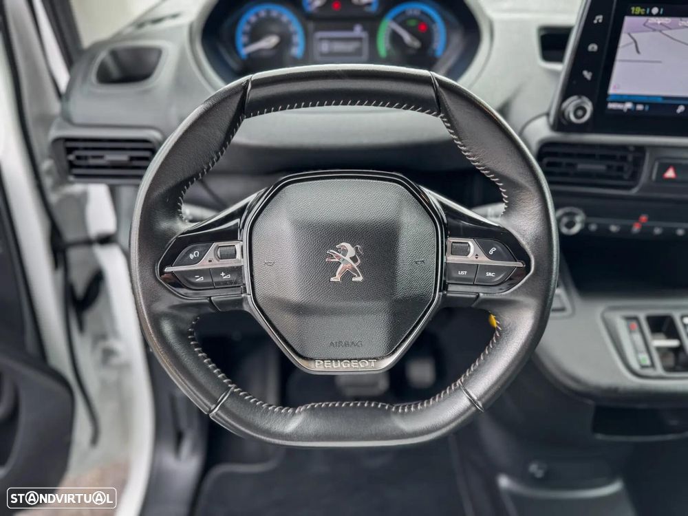 Peugeot e-Partner L2 FlexCab (50kWh) Pro - 17