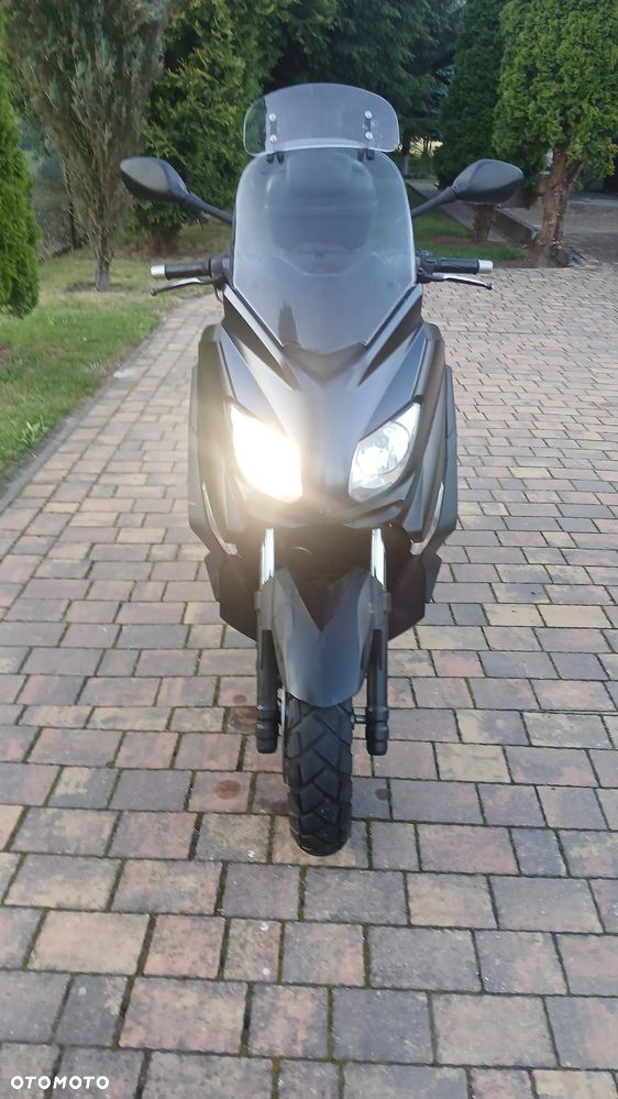 Yamaha MBK - 12
