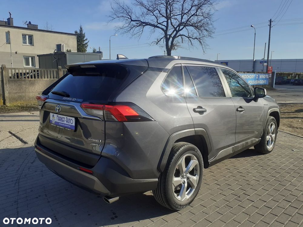 Toyota RAV4 - 8