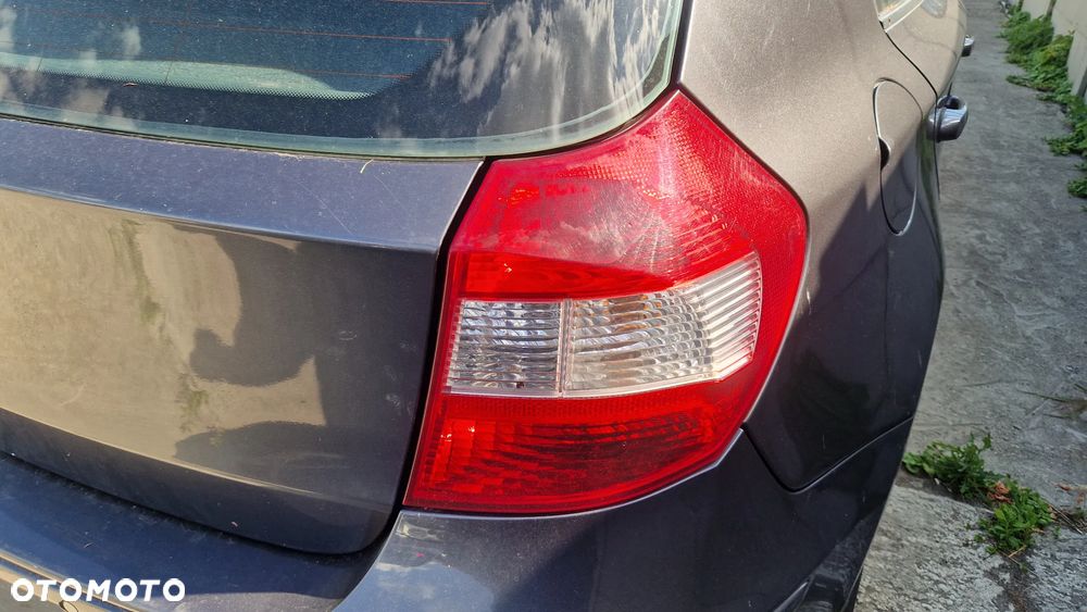 BMW 1 E87 LAMPA TYŁ PRAWA - 1