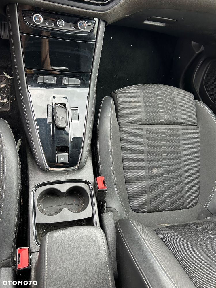 Opel Crossland X - 20