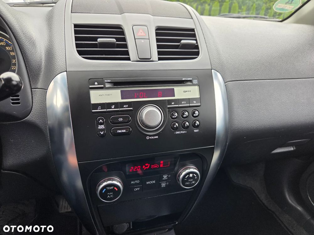 Suzuki SX4 1.6 VVT Streetline 4x2 Club - 8