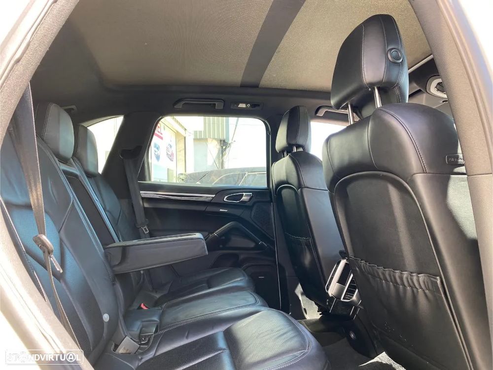 Porsche Cayenne S Hybrid - 20