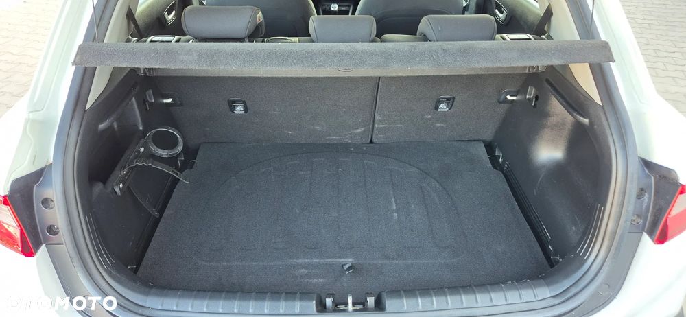 Kia Stonic 1.4 L - 17