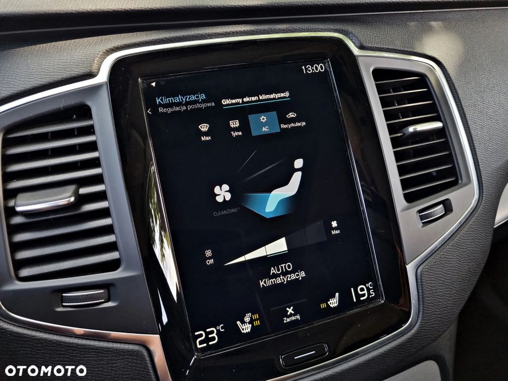 Volvo XC 90 B5 D AWD Geartronic Momentum Pro - 23