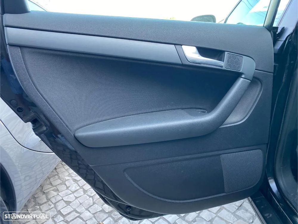 Audi A3 Sportback 1.6 TDI Attraction - 10