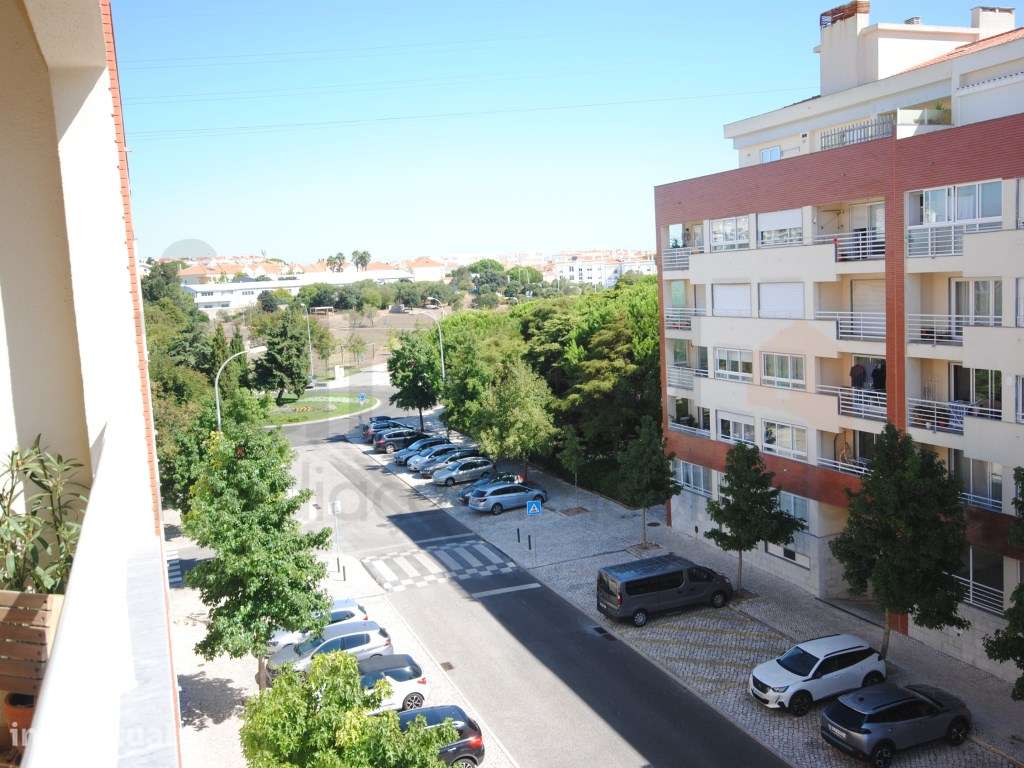Apartamento T4 para Arrendar com Box - Parque São Domingos - Grande imagem: 5/40