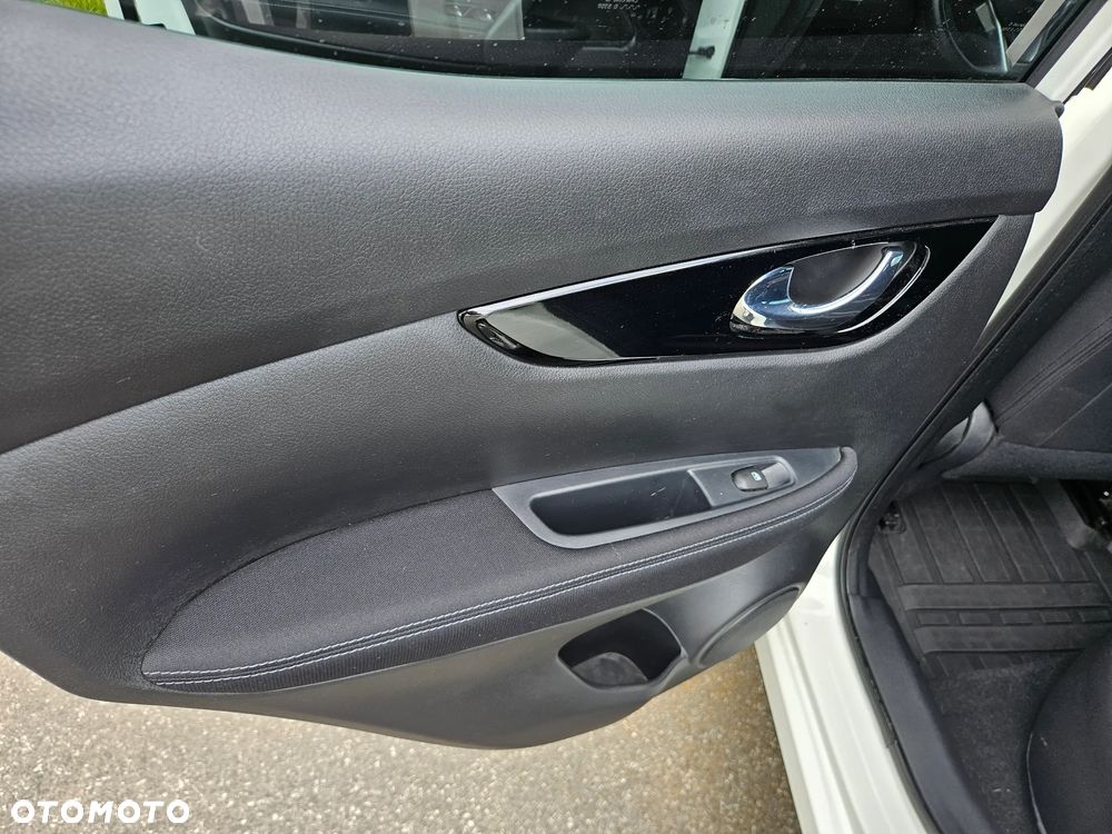 Nissan Qashqai 1.2 DIG-T Acenta - 11