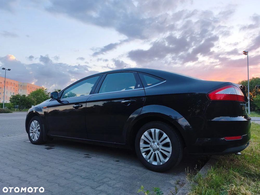 Ford Mondeo 2.0 Ghia - 2