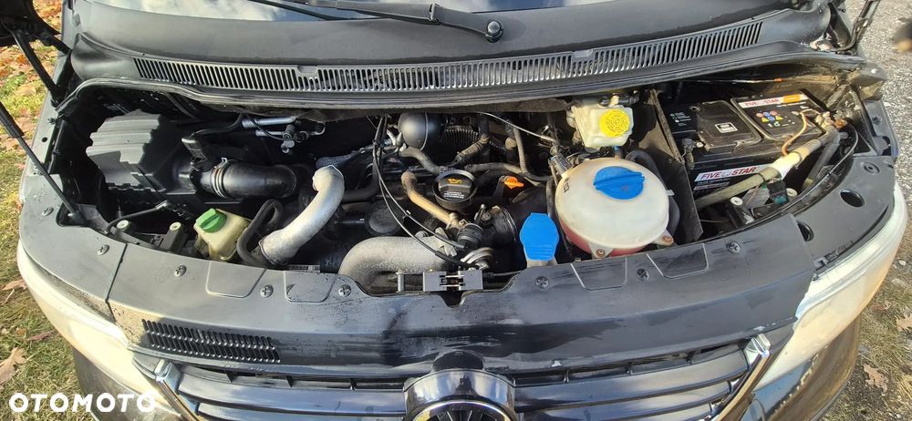 Volkswagen Caravelle - 21