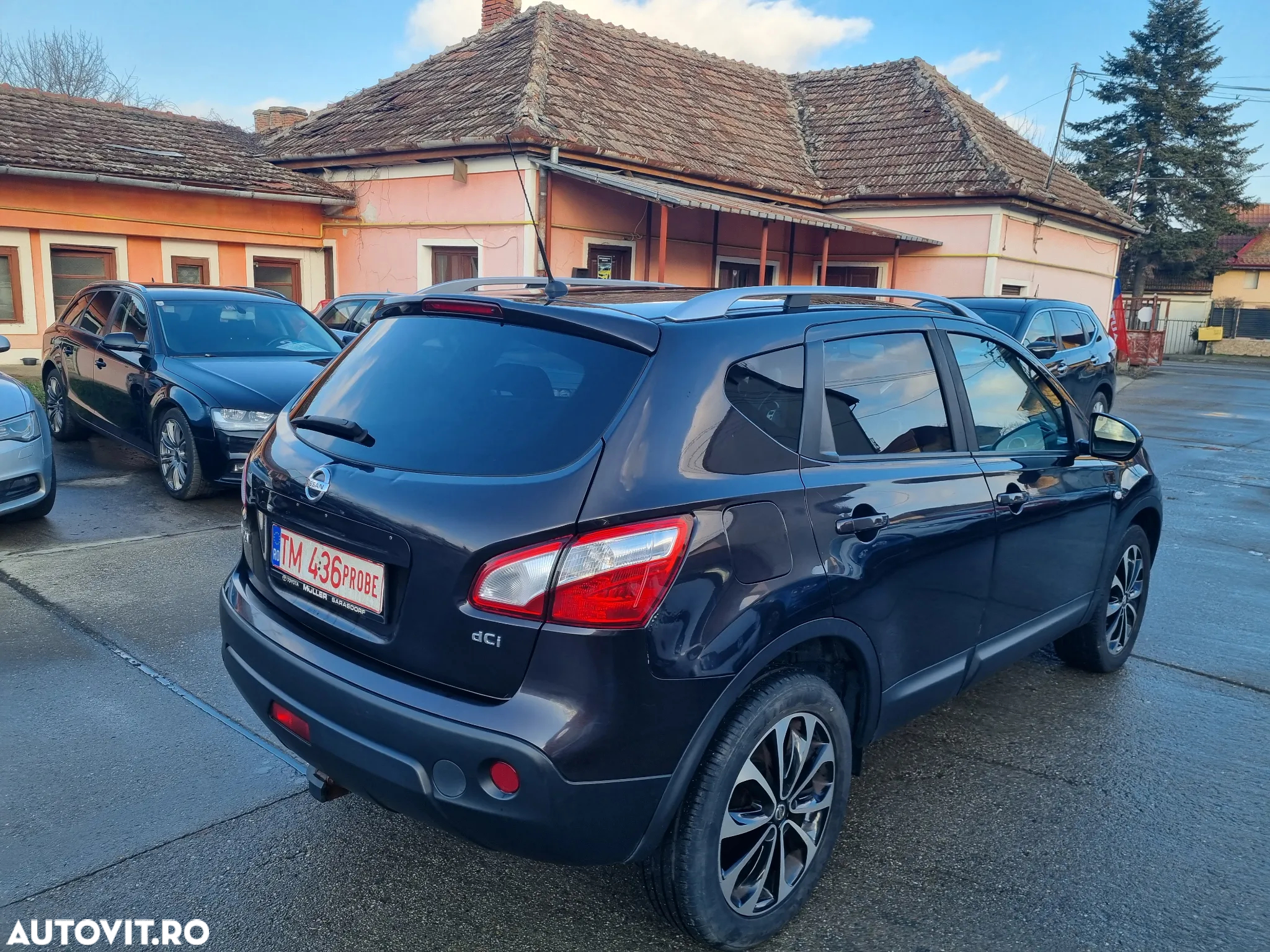 Nissan Qashqai 2.0 DCI 4 x 4 DPF Aut tekna - 22
