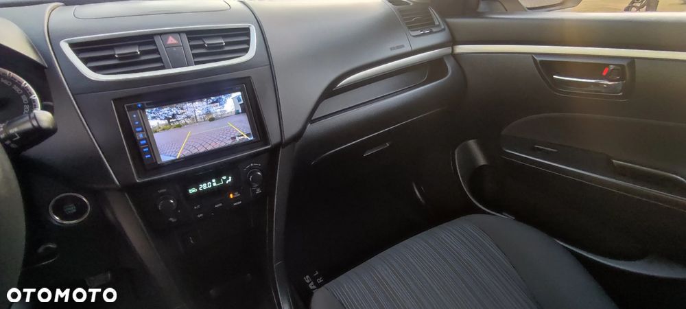 Suzuki Swift 1.2 Premium - 18