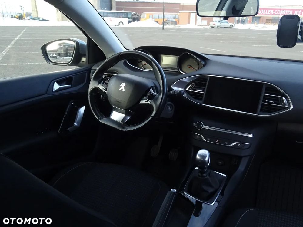 Peugeot 308 1.5 BlueHDi Business Line S&S - 19