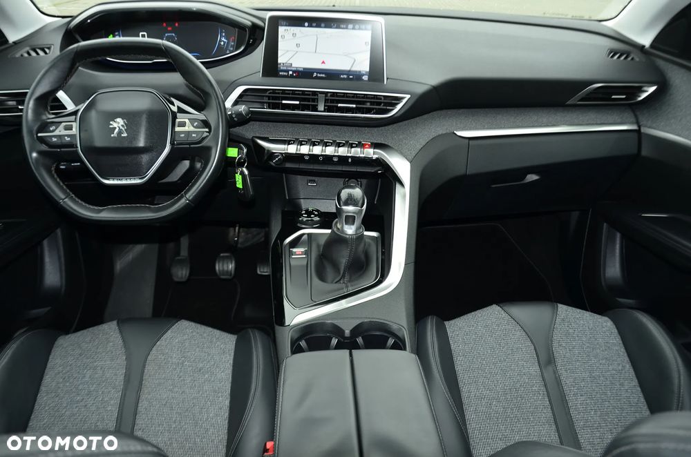 Peugeot 5008 BlueHDi 150 Allure - 19