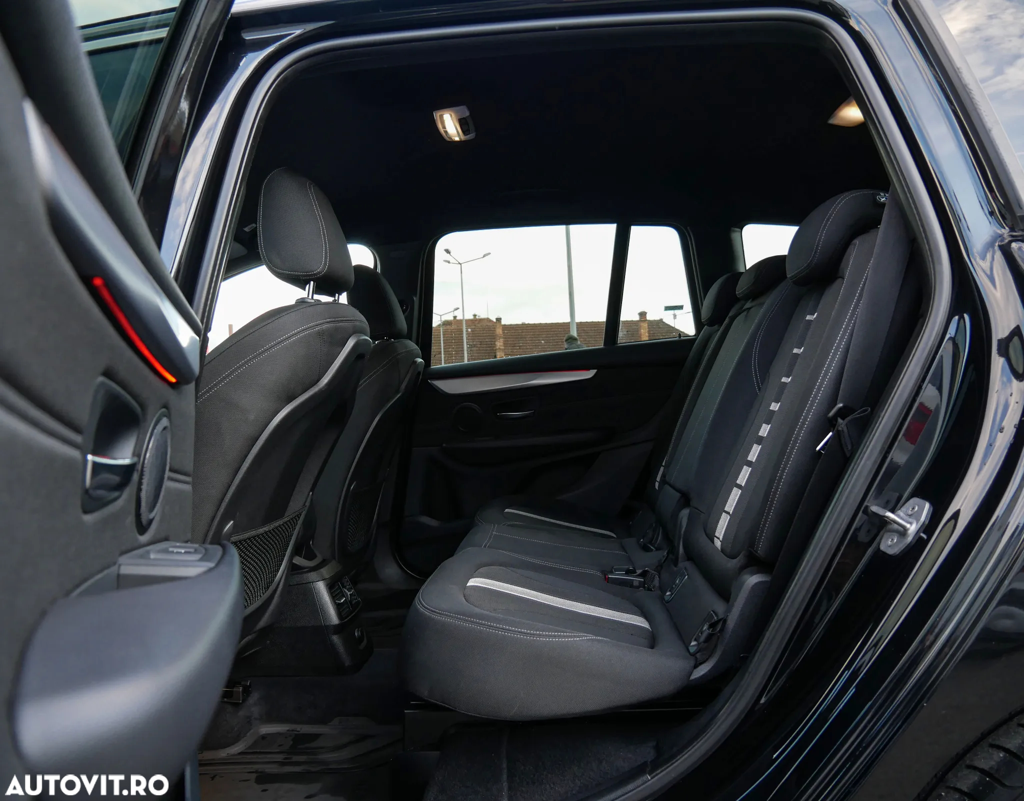 BMW Seria 2 220d Gran Tourer Sport-Aut. Sport Line - 16