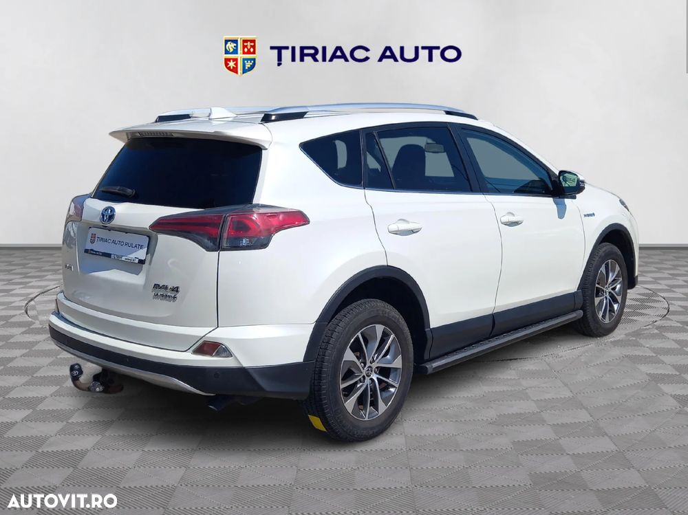 Toyota RAV4 - 6
