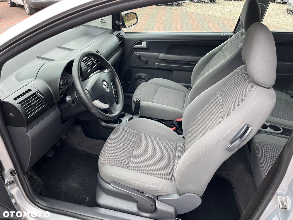 Volkswagen Fox - 16