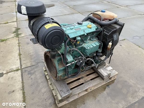 Silnik VOLVO PENTA TD520 GE koparka ładowarka przesiewacz