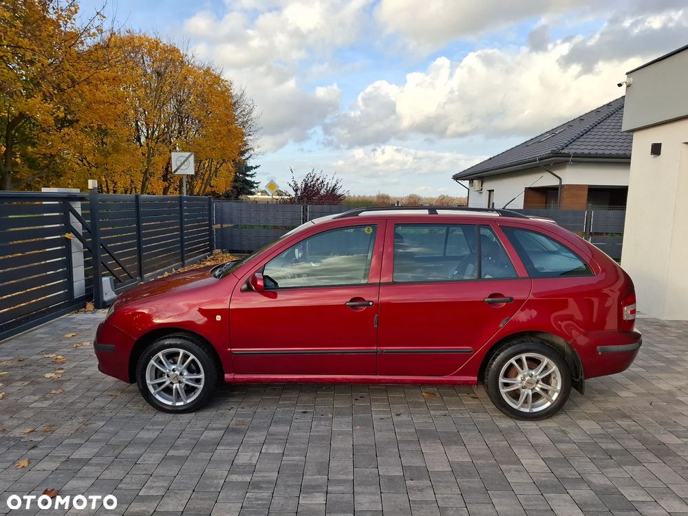 Skoda Fabia 1.4 16V Comfort - 4