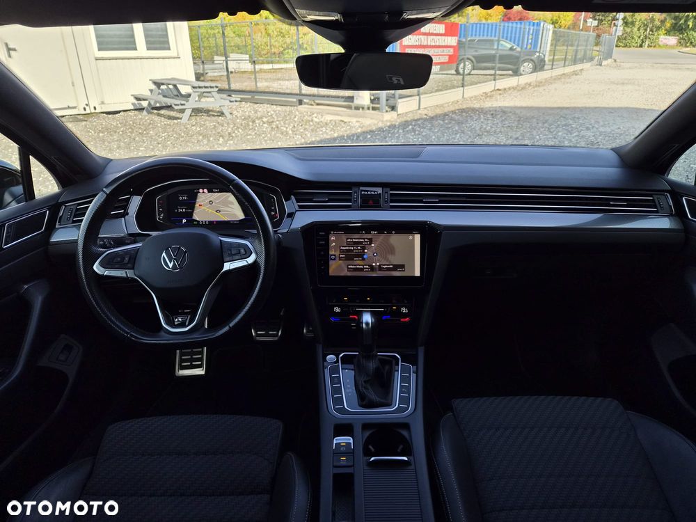 Volkswagen Passat - 16