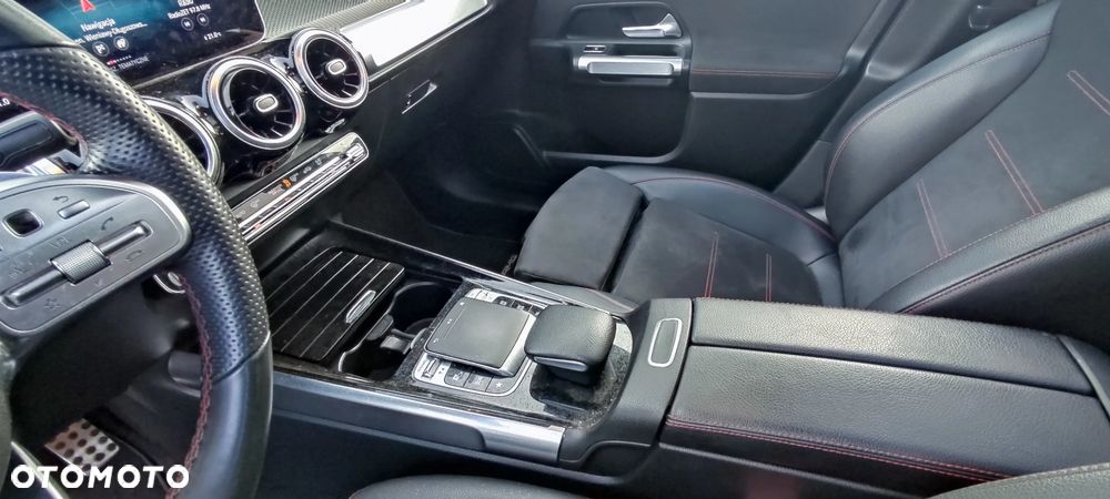 Mercedes-Benz GLB 220 d 4-Matic AMG Line 8G-DCT - 14