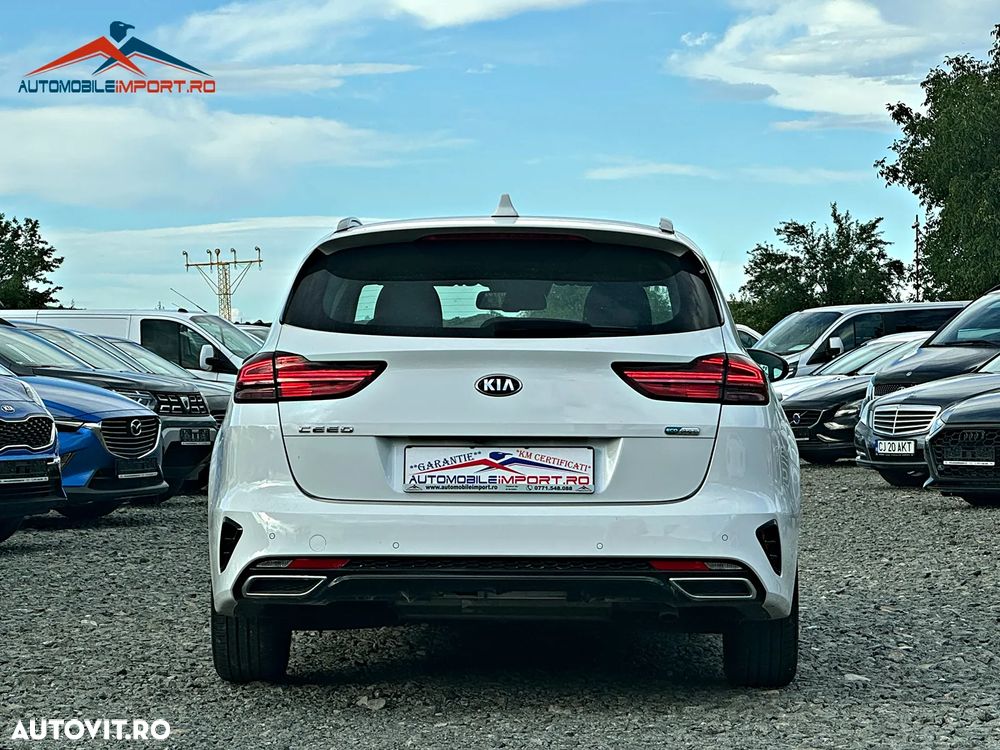 Kia Ceed - 14