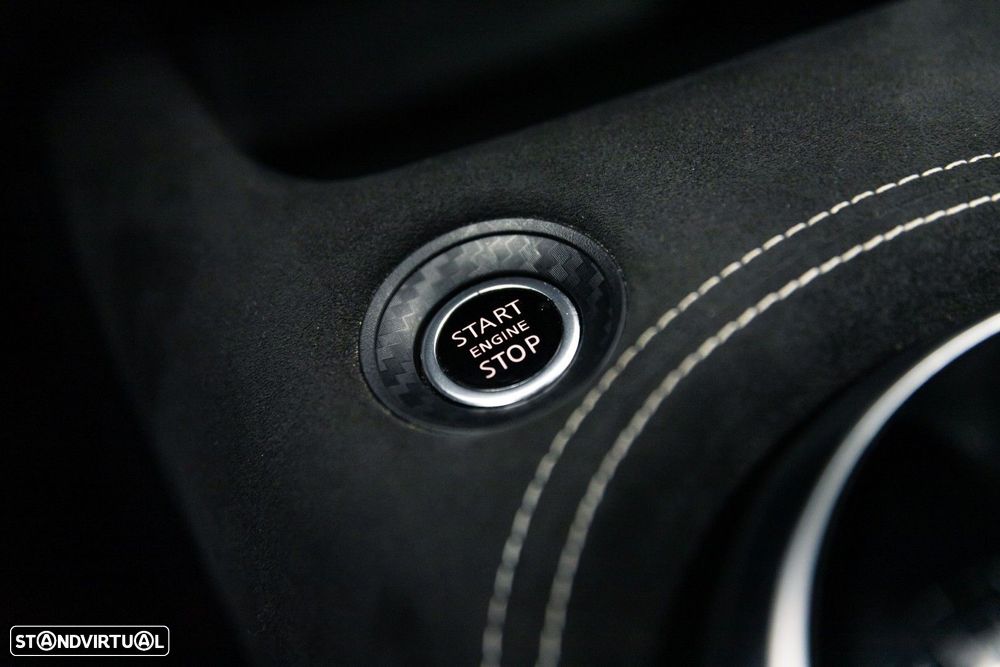 Nissan Juke 1.0 DIG-T N-Design Black DCT - 40