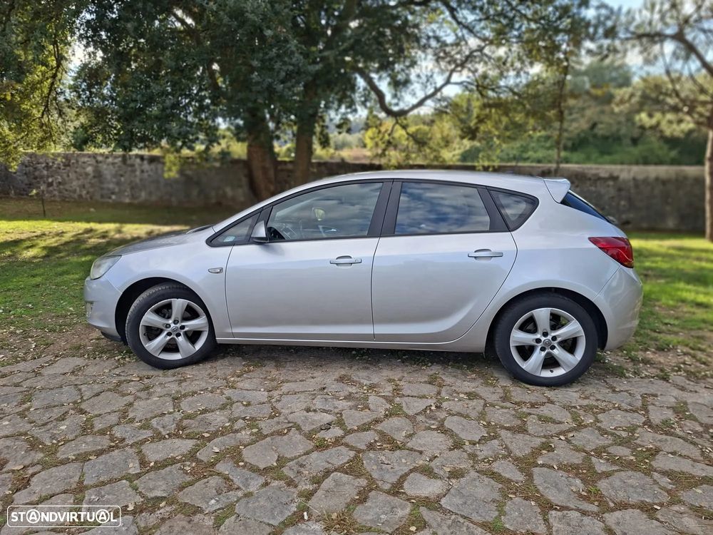 Opel Astra 1.4 Enjoy - 9