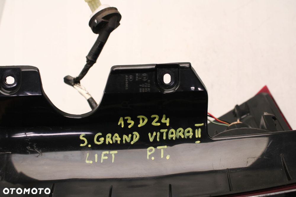 suzuki grand vitara ii lampa prawy tył prawa tylna - 13