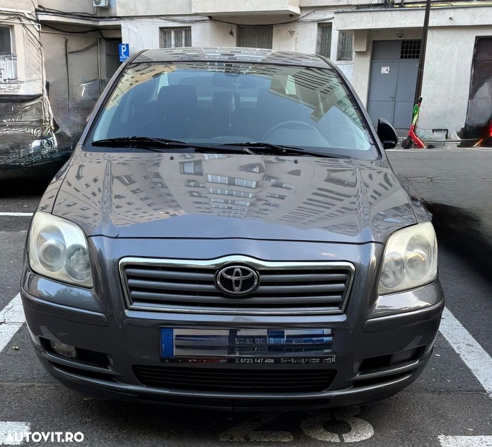 Toyota Avensis - 6