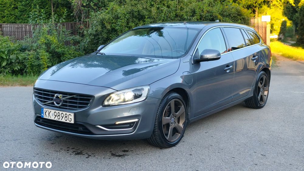 Volvo V60 D6 AWD Plug-in Hybrid Summum - 5