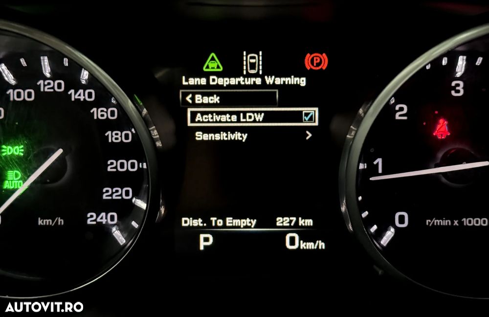 Land Rover Range Rover Evoque - 39