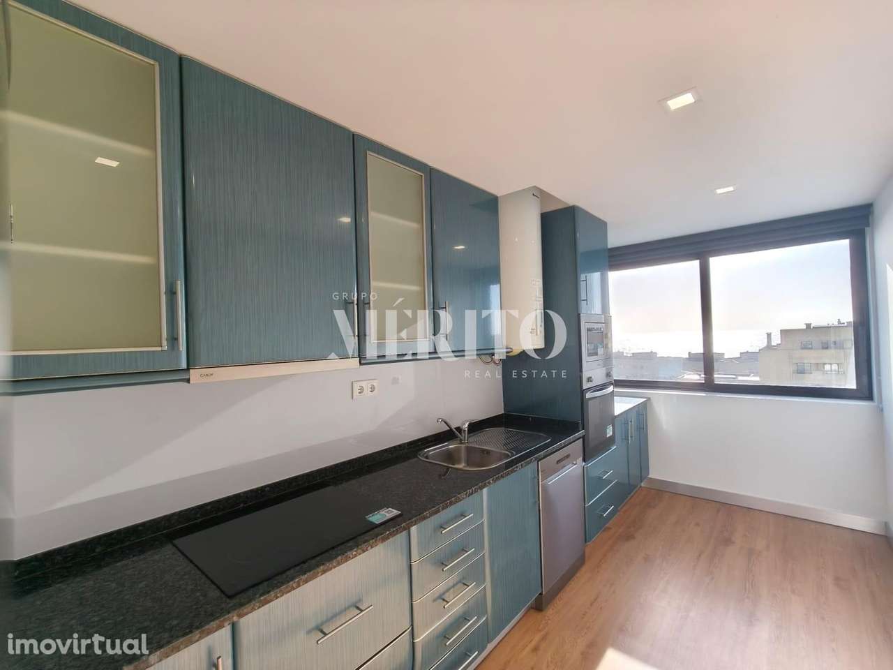 Apartamento T1 Remodelado com Vista Mar – Póvoa de Varzim - Grande imagem: 2/15