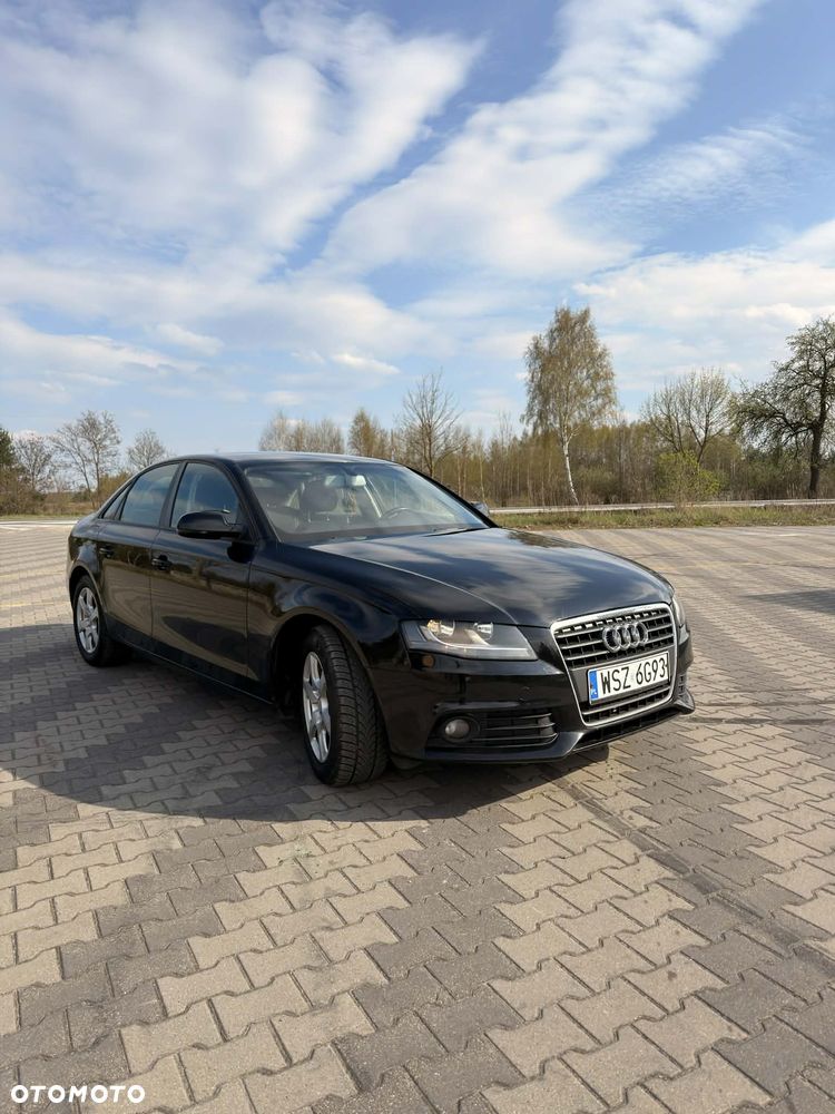 Audi A4 Limousine - 10
