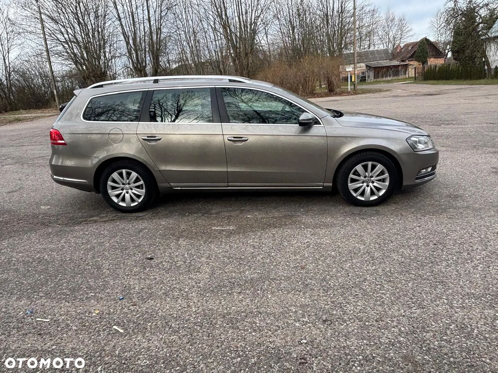 Volkswagen Passat 2.0 TDI Highline DSG - 13