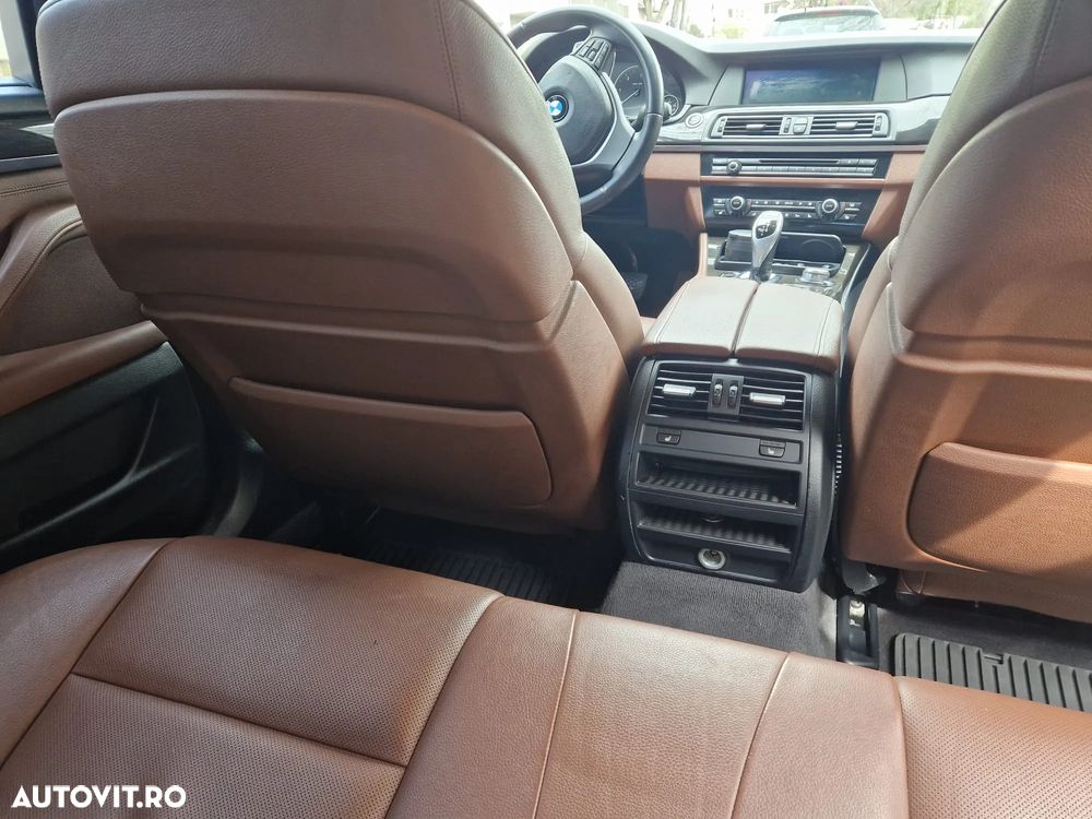 BMW Seria 5 530d Aut. - 13