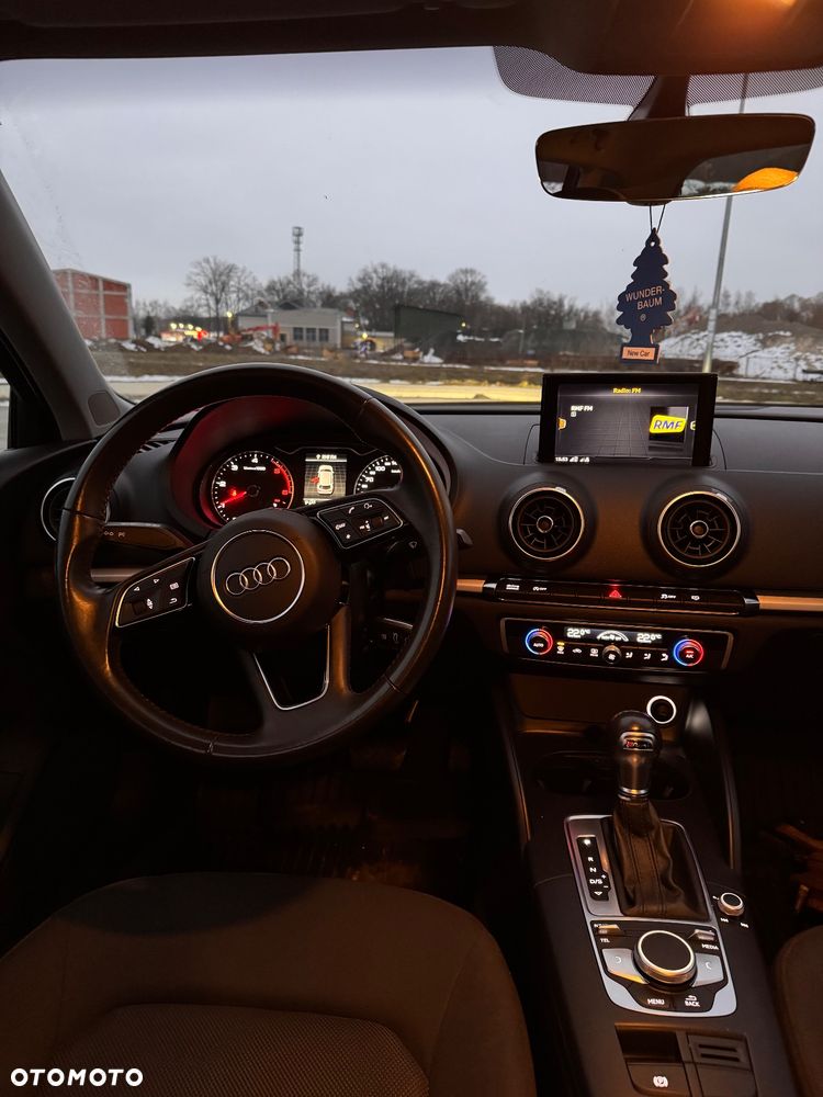 Audi A3 Sportback 1.6 TDI S tronic sport - 8