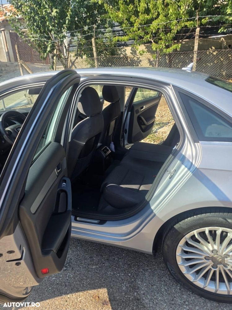 Audi A4 Limuzina 2.0 TDI DPF multitronic Ambiente - 11