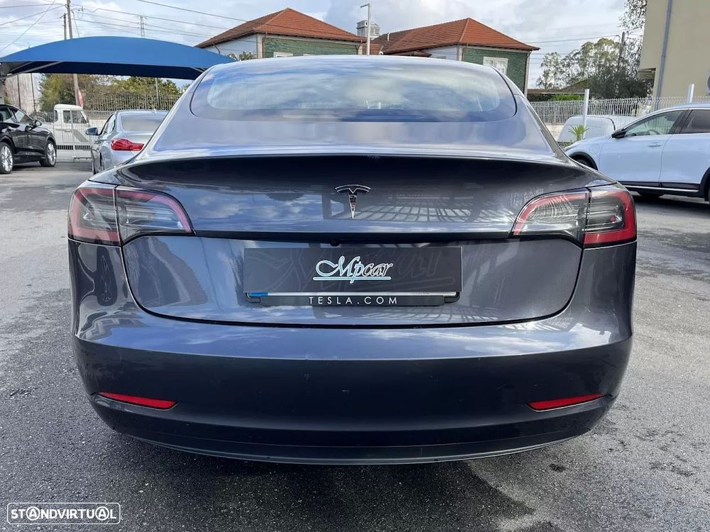 Tesla Model 3 Long Range Tração Traseira - 5