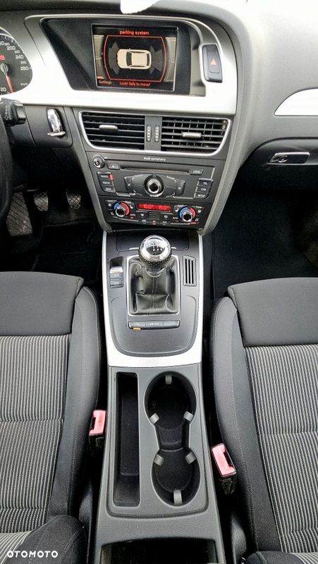 Audi A4 Avant 2.0 TDI - 28