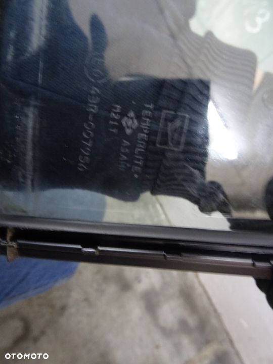 SZYBA KAROSERYJNA PRAWY TYŁ DAIHATSU CUORE VI L251 NR280 - 3