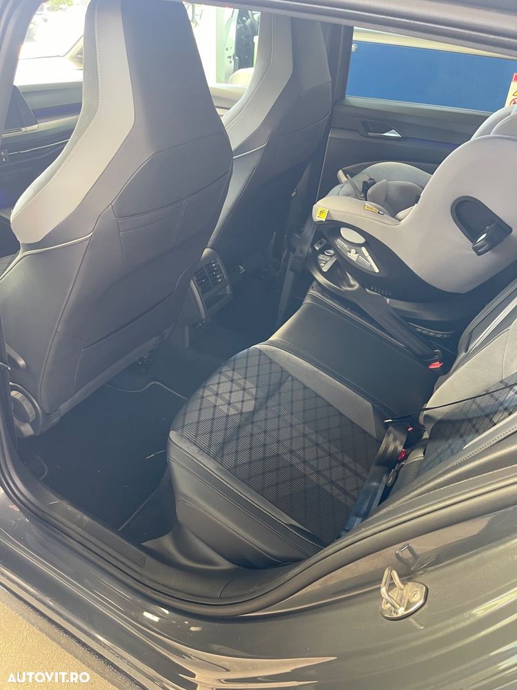 Volkswagen Golf 2.0 TDI SCR DSG R-Line - 7