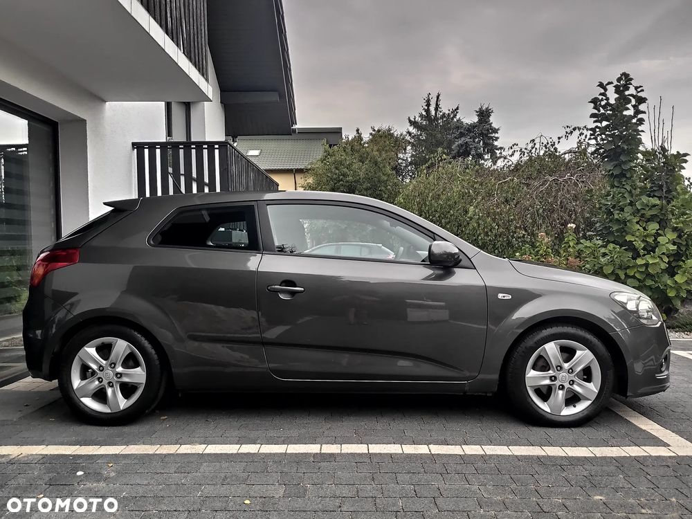 Kia ProCeed 1.6 XL - 13