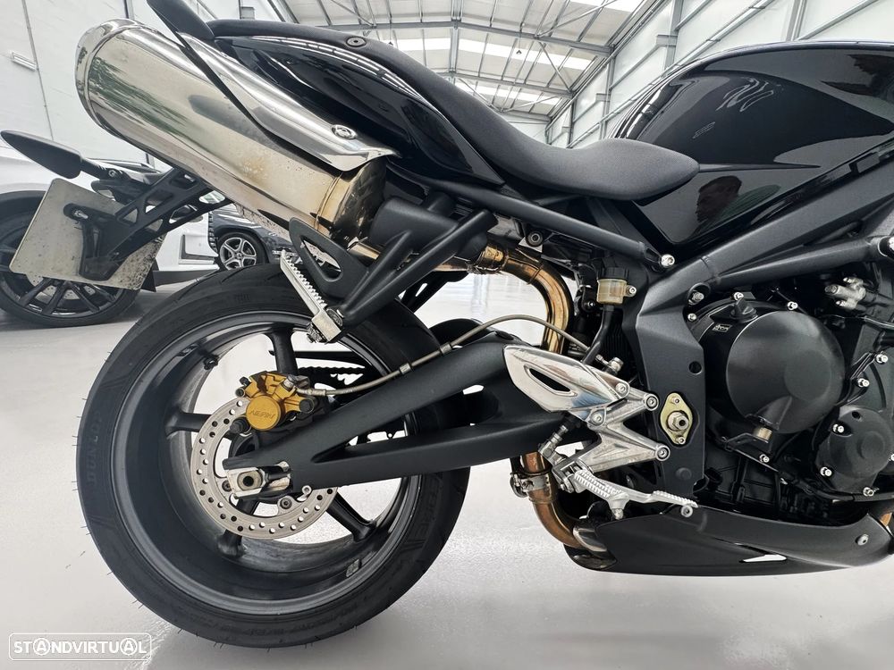 Triumph Street Triple 675 - 11